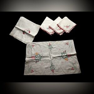 Fruit Themed Mismatched Linens